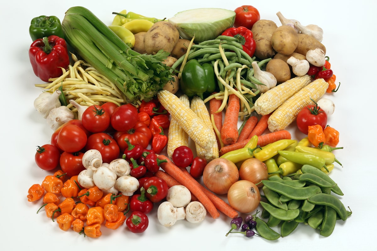 Balanced nutrition and healthy eating